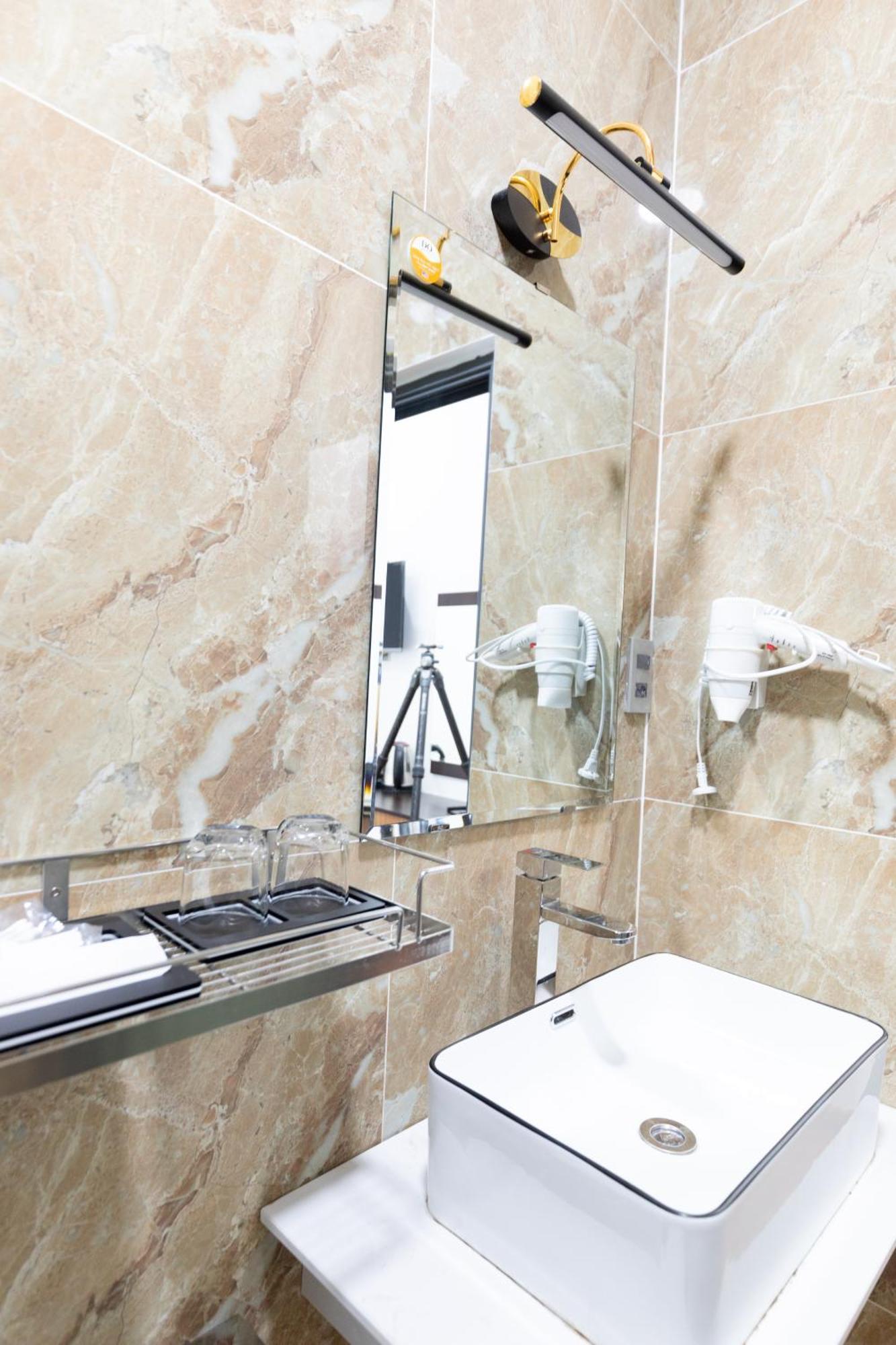 Ttr Midtown View Hotel دالات المظهر الخارجي الصورة